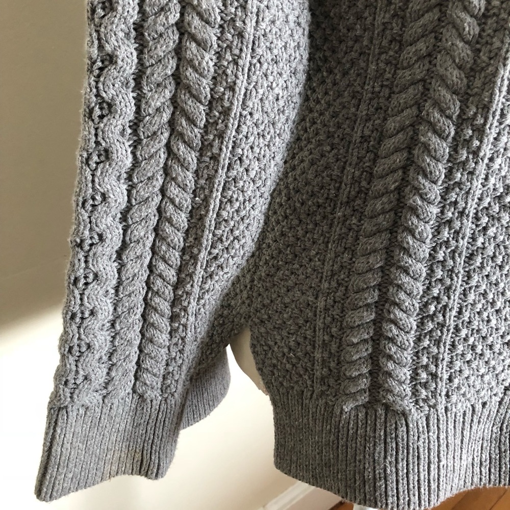 ❗️SOLD❗️Bebe Knit Turtleneck Sweater - Picture 5 of 8